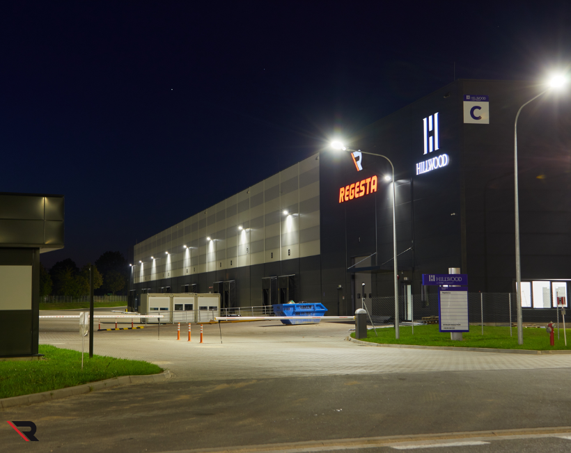 Co to jest centrum logistyczne i jakie pełni funkcje?