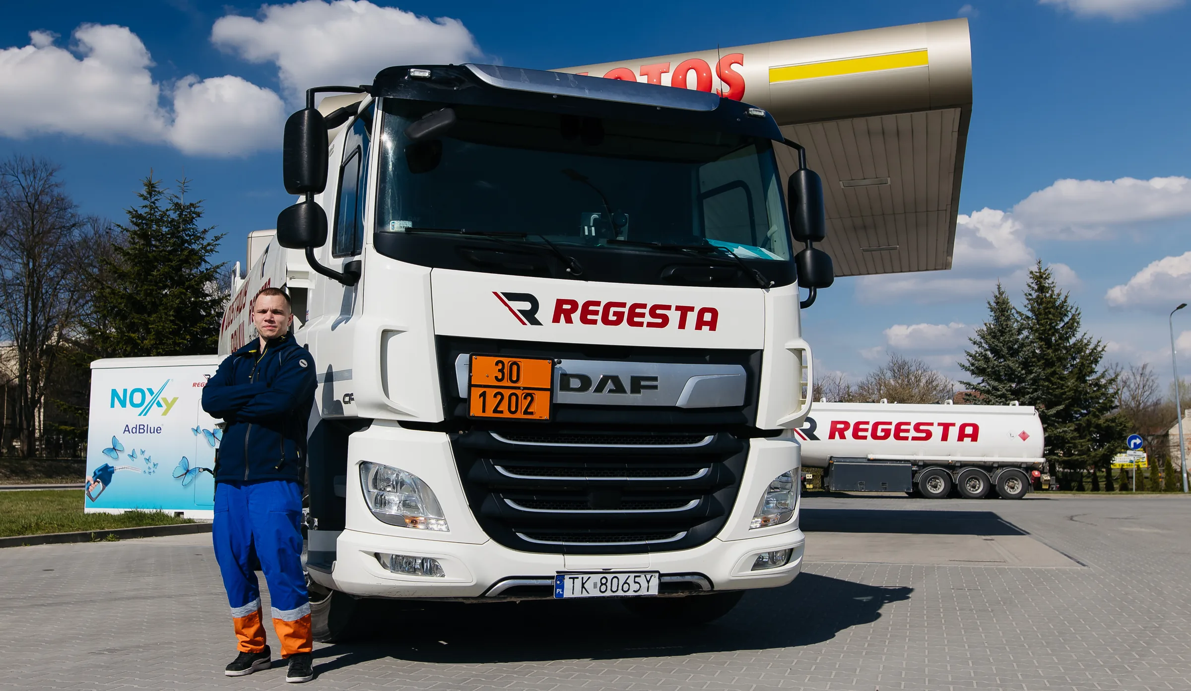 Ciągnik DAF z oznaczeniem Regesta